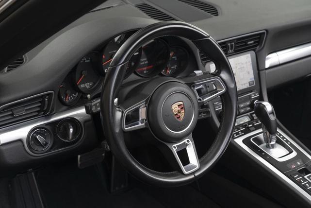 Photo of 2019 Black Porsche 911