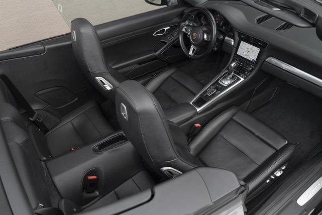 Photo of 2019 Black Porsche 911