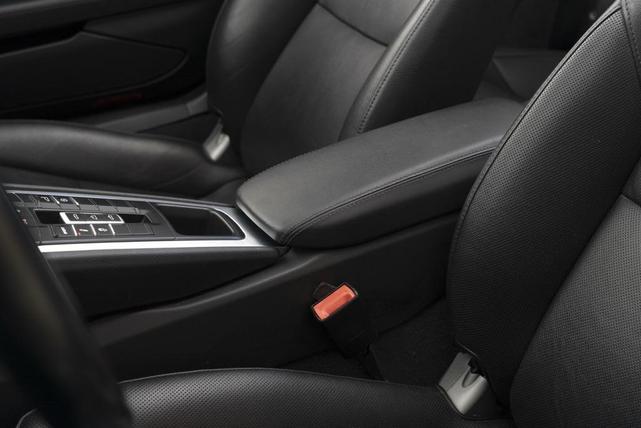 Photo of 2019 Black Porsche 911