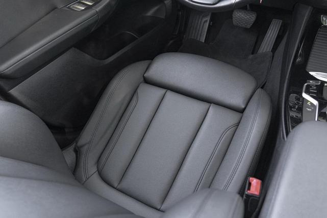 Photo of 2021 Black Sapphire Metallic BMW X3