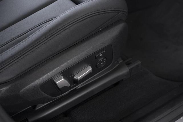Photo of 2021 Black Sapphire Metallic BMW X3