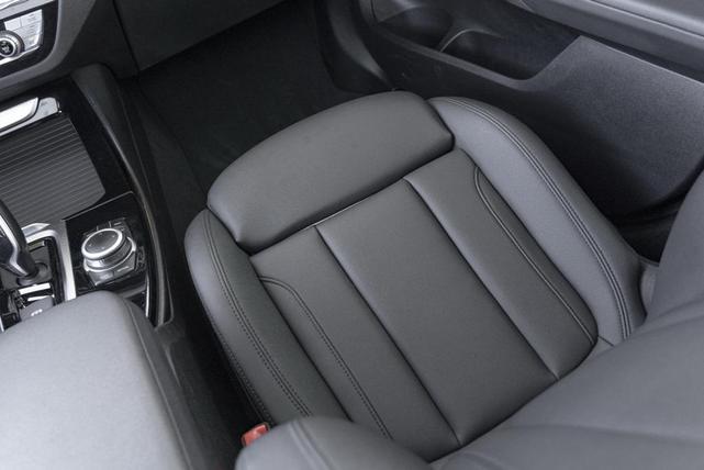 Photo of 2021 Black Sapphire Metallic BMW X3