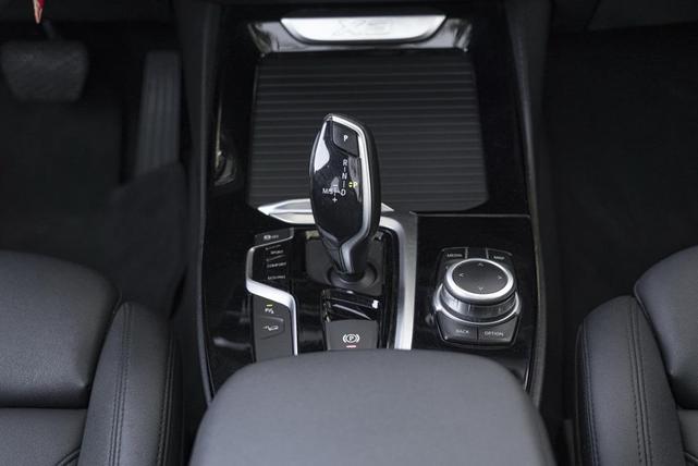 Photo of 2021 Black Sapphire Metallic BMW X3