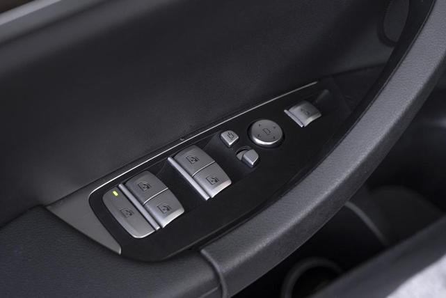 Photo of 2021 Black Sapphire Metallic BMW X3