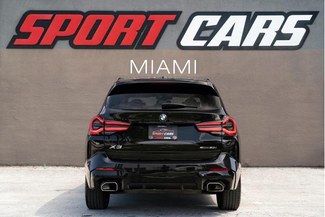 Photo of 2022 Black Sapphire Metallic BMW X3