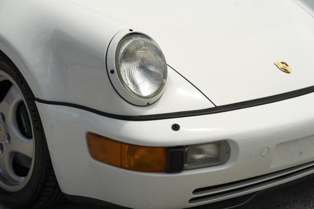 Photo of 1992 White Porsche 911