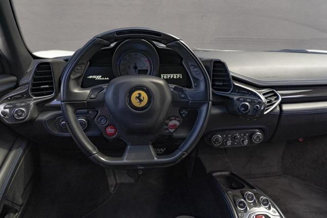 Photo of 2013 Bianco Avus Ferrari 458 Italia