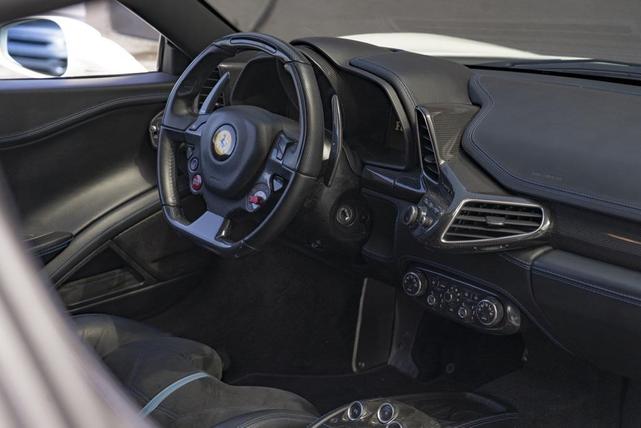 Photo of 2013 Bianco Avus Ferrari 458 Italia