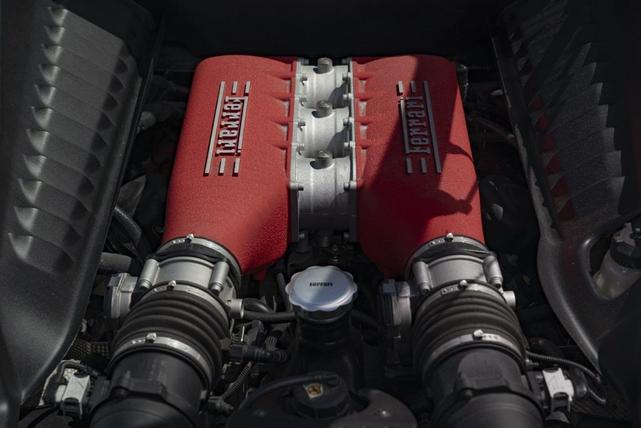Photo of 2013 Bianco Avus Ferrari 458 Italia