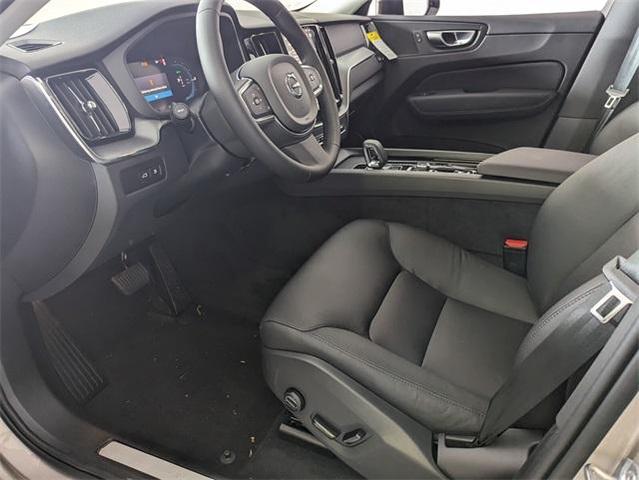 Photo of 2024 Gold Volvo XC60 Recharge Plug-In Hybrid