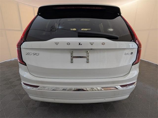 Photo of 2026 White Volvo XC90