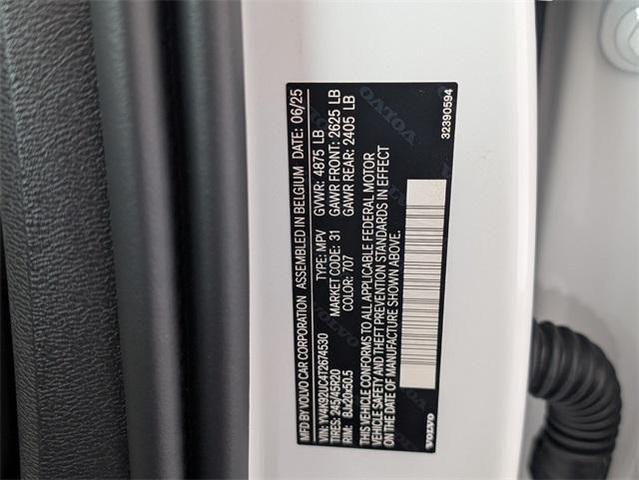 Photo of 2026 White Volvo XC40