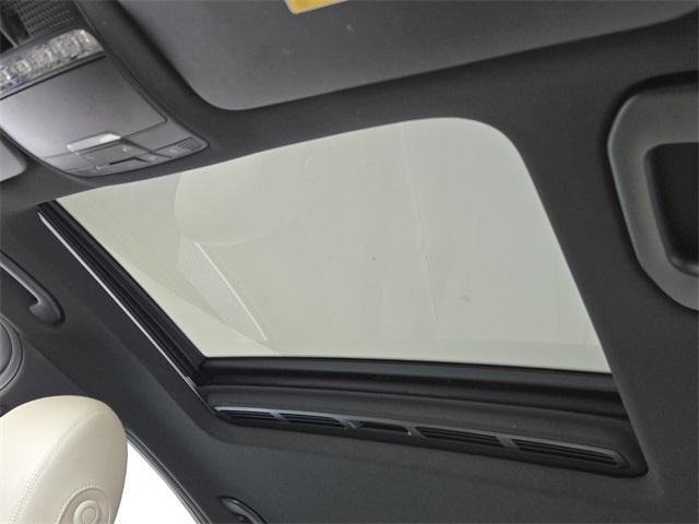 Photo of 2018 Lunar Mercedes-Benz C-Class