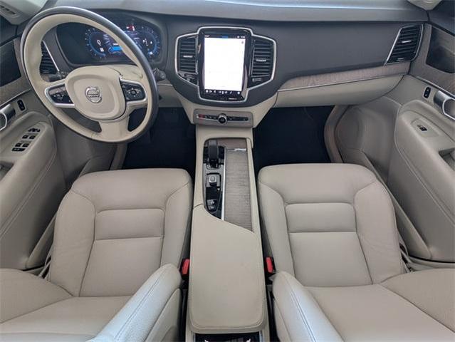 Photo of 2024 White Volvo XC90