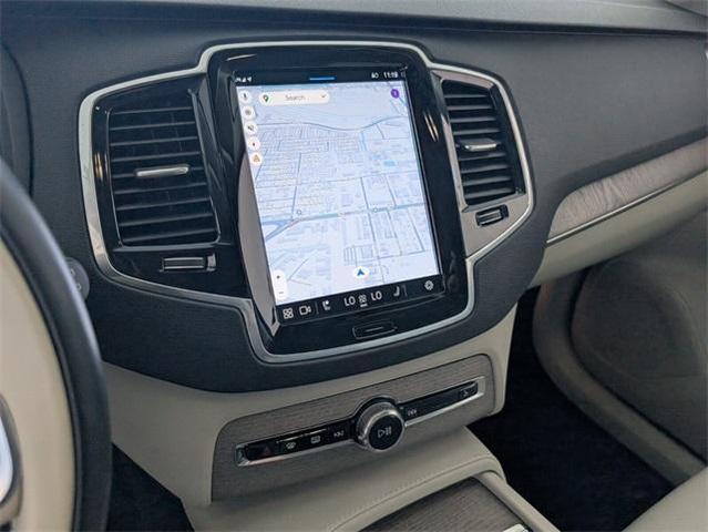 Photo of 2024 White Volvo XC90