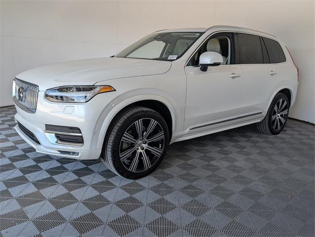 Photo of 2024 White Volvo XC90