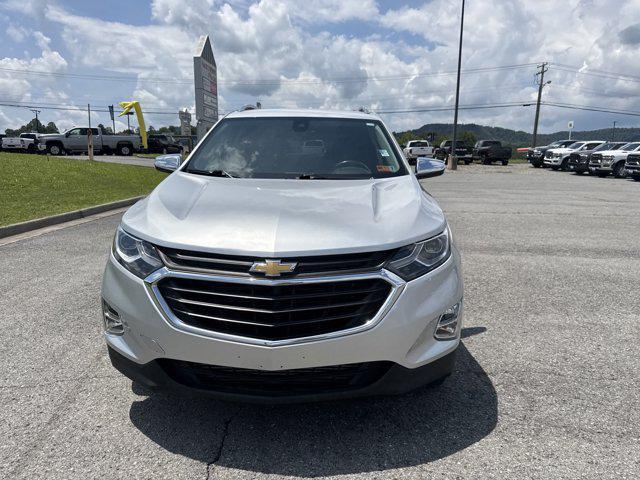 Photo of 2020 Silver Ice Metallic Chevrolet Equinox