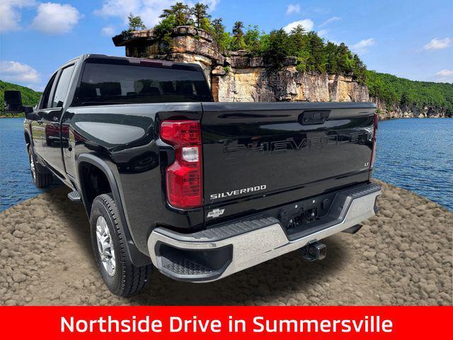 Photo of 2024 Black Chevrolet Silverado 2500