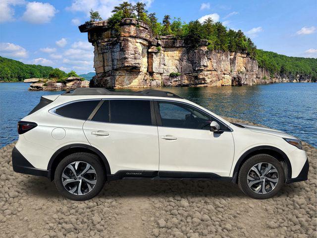 Photo of 2021 Crystal White Pearl Subaru Outback