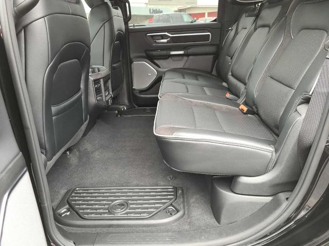 Photo of 2025 Diamond Black RAM 1500