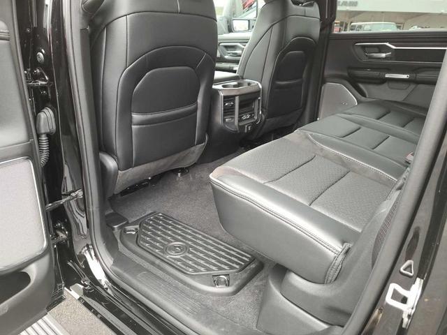 Photo of 2025 Diamond Black RAM 1500