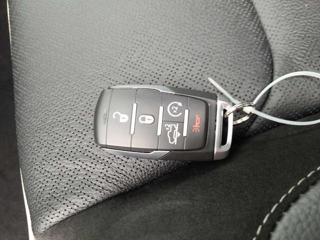 Photo of 2025 Diamond Black RAM 1500