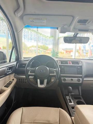 Photo of 2017 Beige Subaru Outback