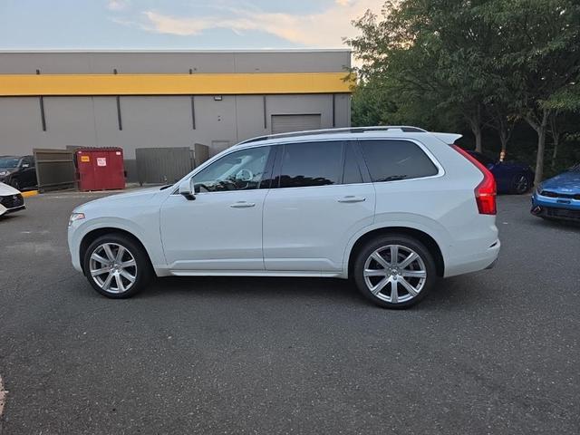 Photo of 2016 Ice White Volvo XC90