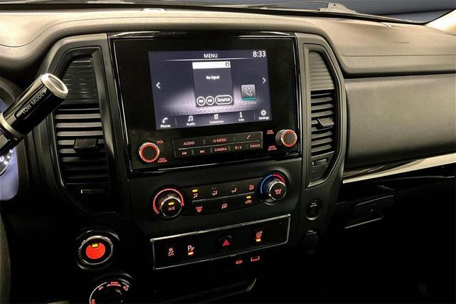 Photo of 2022 Glacier White Nissan Titan