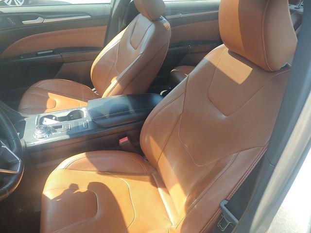Photo of 2020 Silver Metallic Ford Fusion