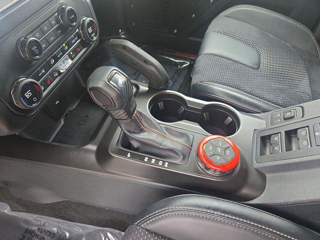 Photo of 2023 Shadow Black Ford Bronco