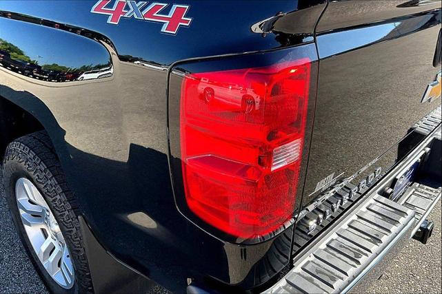 Photo of 2017 Black Chevrolet Silverado 1500