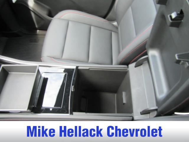 Photo of 2025 Radiant Red Tintcoat Chevrolet Traverse