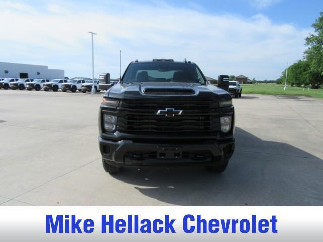 Photo of 2025 Black Chevrolet Silverado 2500