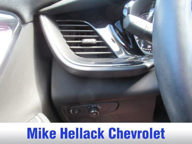 Photo of 2021 Summit White Buick Envision