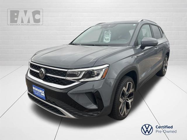 Photo of 2023 Pure Gray Volkswagen Taos
