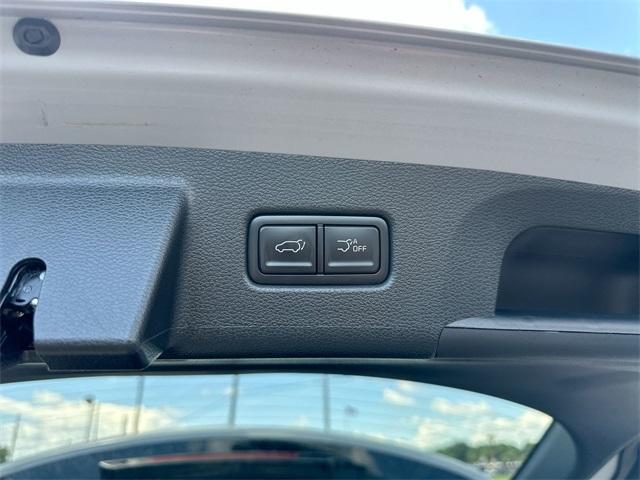 Photo of 2024 Wolf Gray Kia Telluride