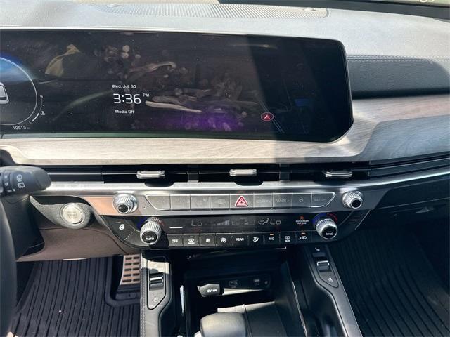 Photo of 2024 Wolf Gray Kia Telluride