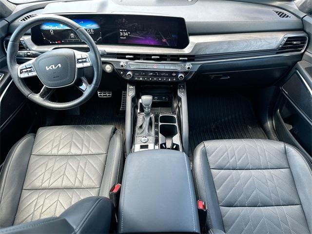 Photo of 2024 Wolf Gray Kia Telluride