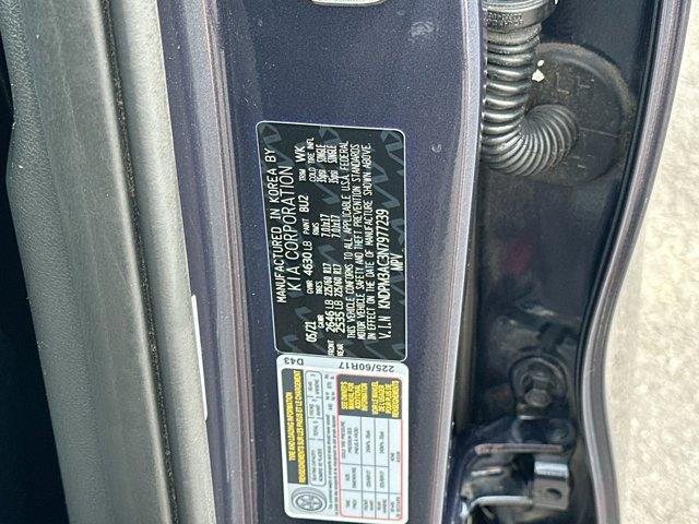 Photo of 2022 Pacific Blue Kia Sportage