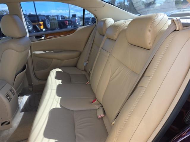 Photo of 2005 Black Garnet Pearl Lexus ES 330