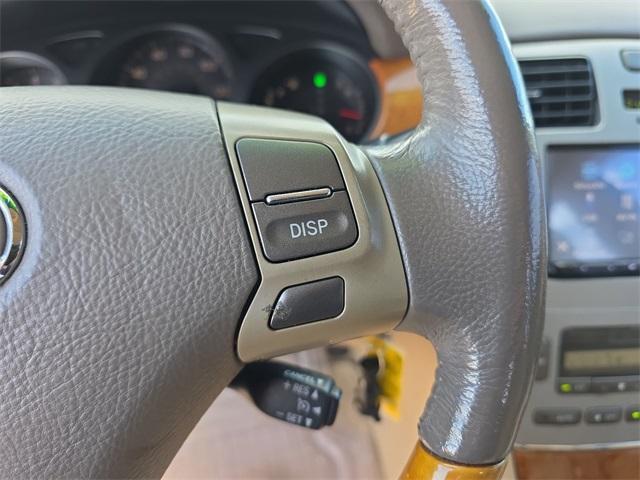 Photo of 2005 Black Garnet Pearl Lexus ES 330