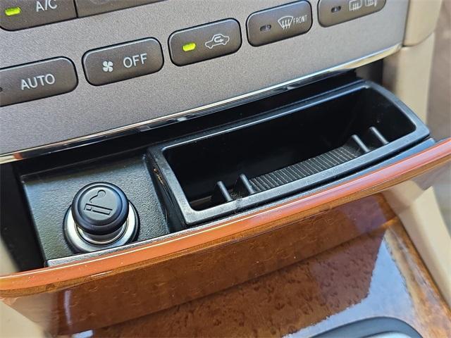 Photo of 2005 Black Garnet Pearl Lexus ES 330