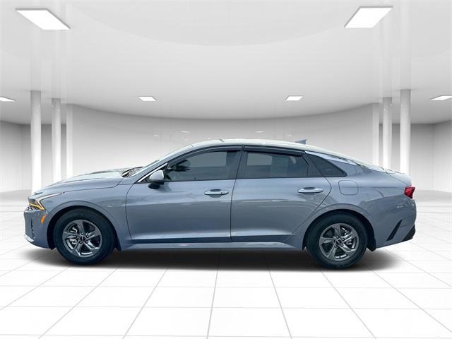 Photo of 2024 Everlasting Silver Kia K5
