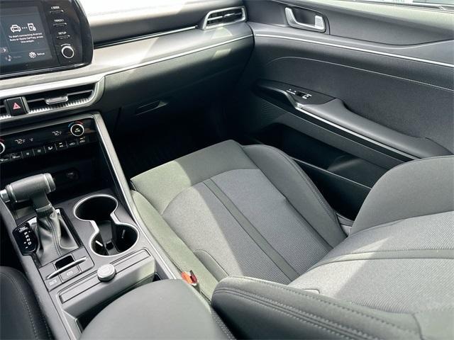 Photo of 2024 Everlasting Silver Kia K5