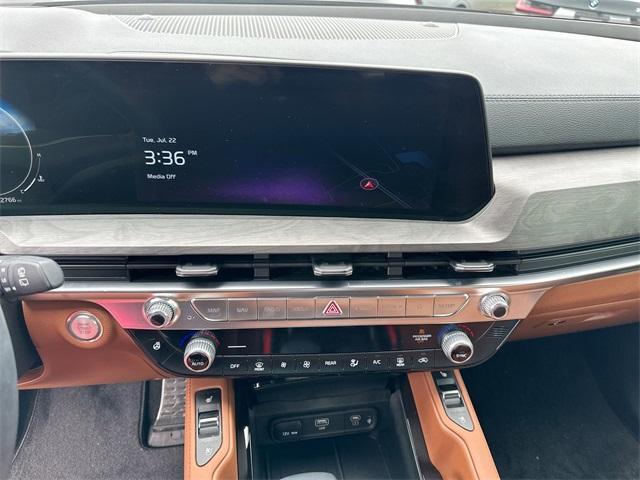 Photo of 2024 Ebony Black Kia Telluride