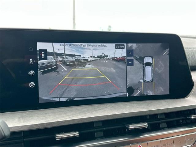 Photo of 2024 Ebony Black Kia Telluride