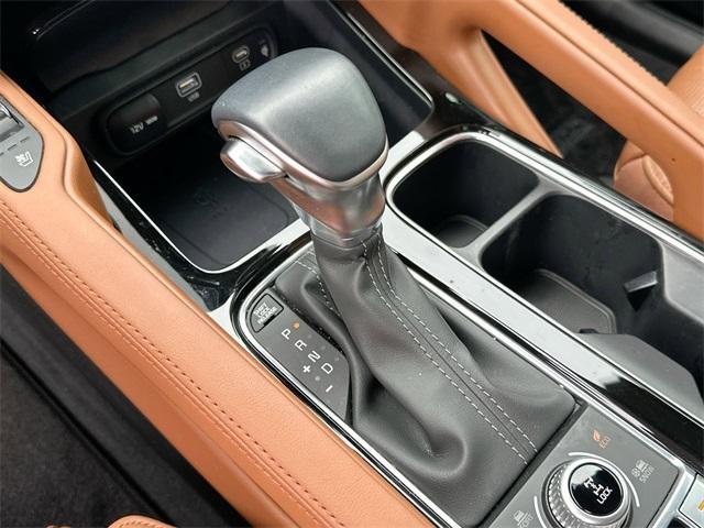 Photo of 2024 Ebony Black Kia Telluride