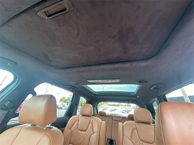 Photo of 2024 Ebony Black Kia Telluride