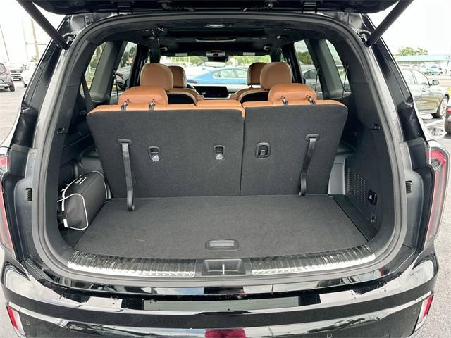 Photo of 2024 Ebony Black Kia Telluride